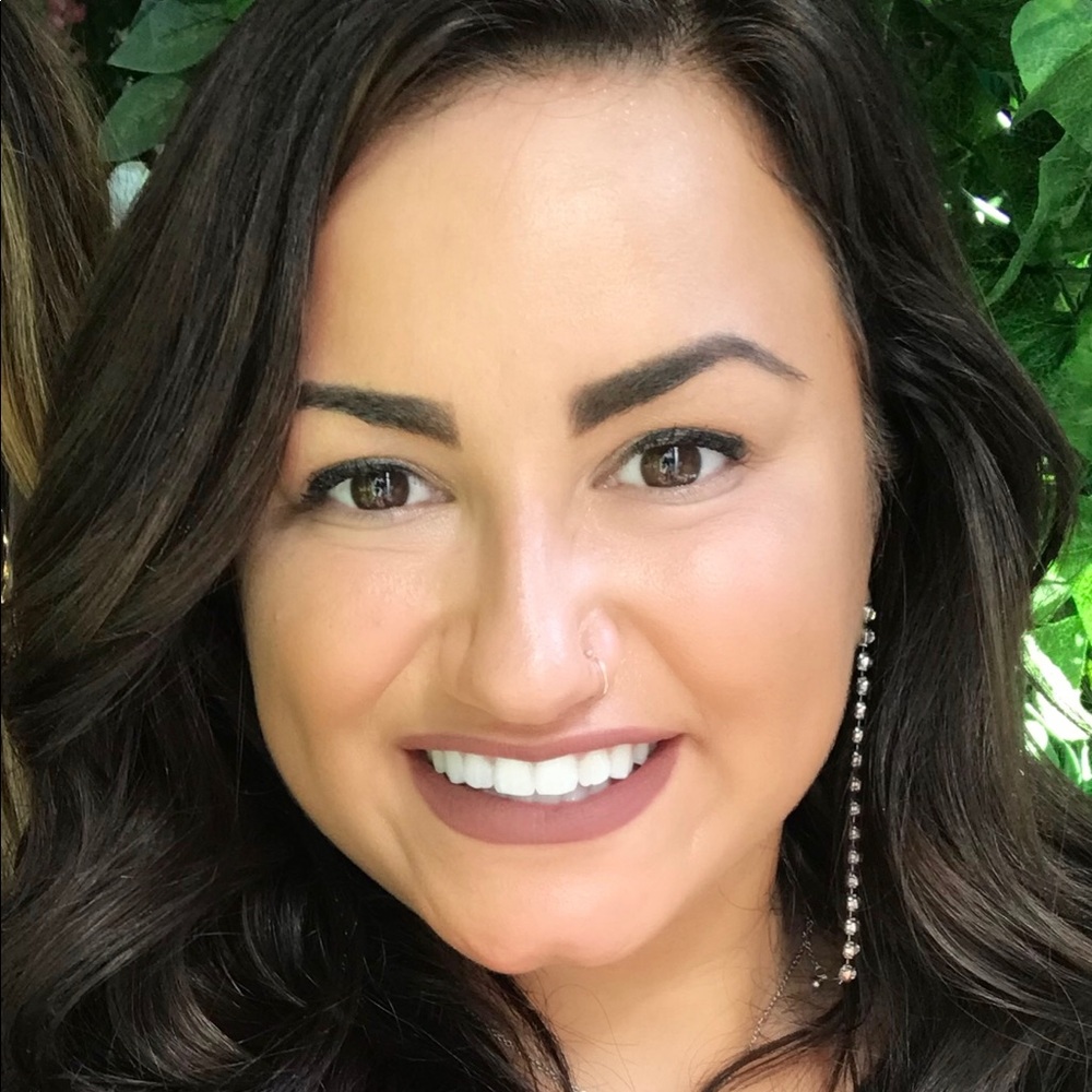 Meet your Posher, Christina